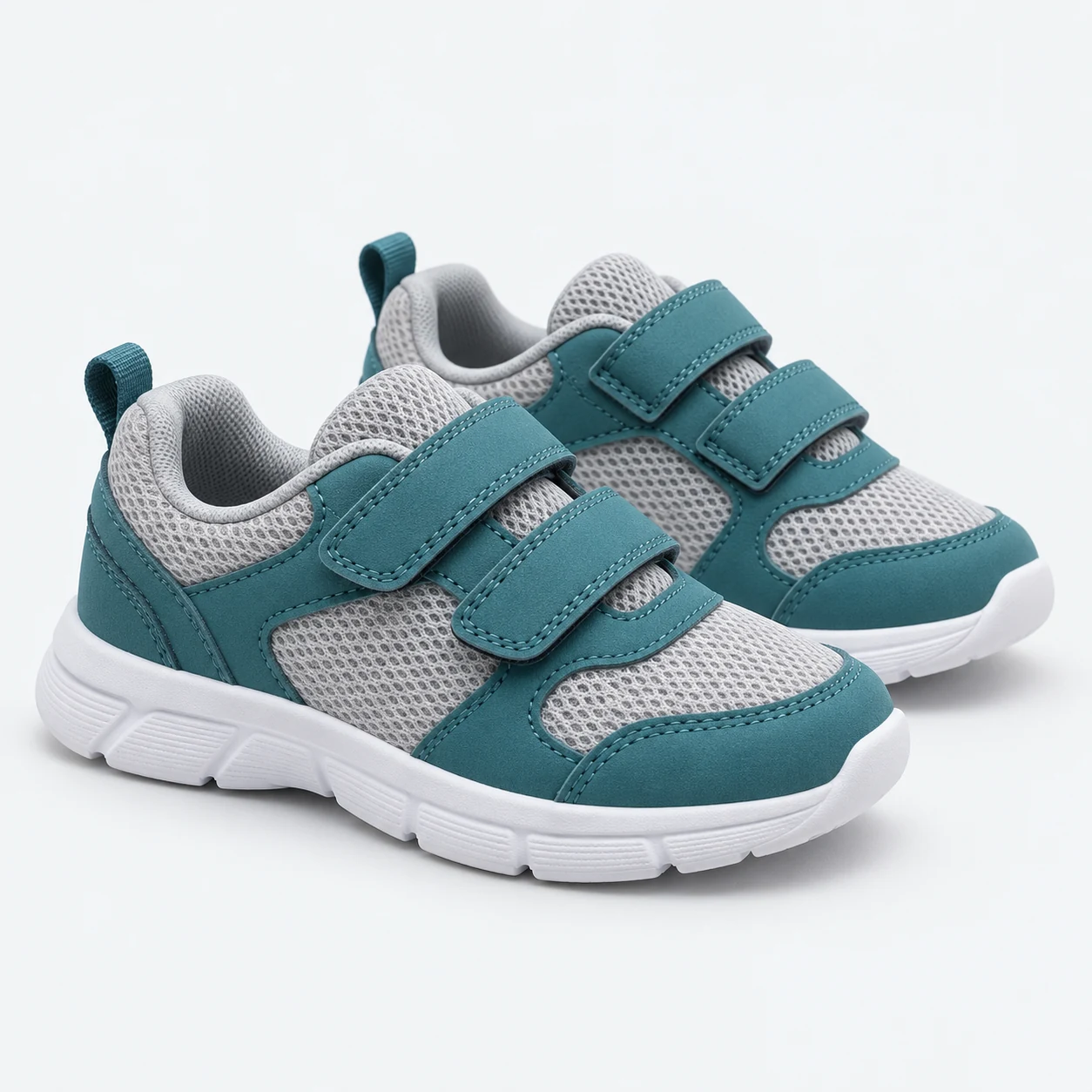 Light grey / teal / white Dash Panel Trainer